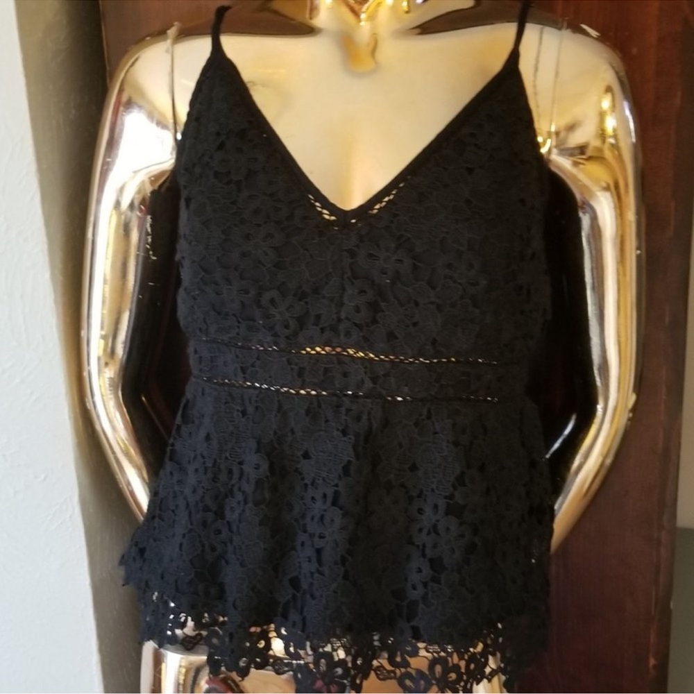 Abercrombie & Fitch Black Lace Empire Waist Crop Top + L